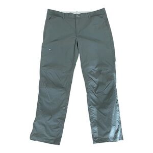 Orvis Men's Cargo Pants in Gray